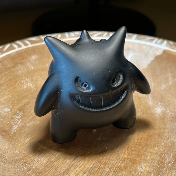Natural Black Obsidian Quartz Crystal Carved Pokémon Gengar Figurine - Picture 4 of 13